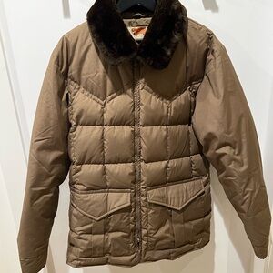 Vintage Comfy USA Brown Goose Down Puffer Jacket with Dark faux Fur Collar